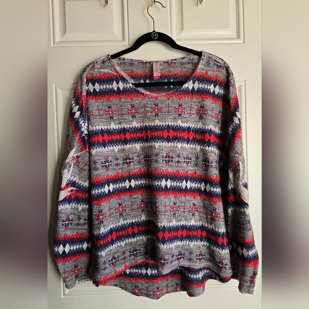 No Boundaries Gray, Red, and Blue Pattern Lightweight Knit Sweater, Plus XXL, 2X